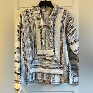 Earthbound Baja pullover size M